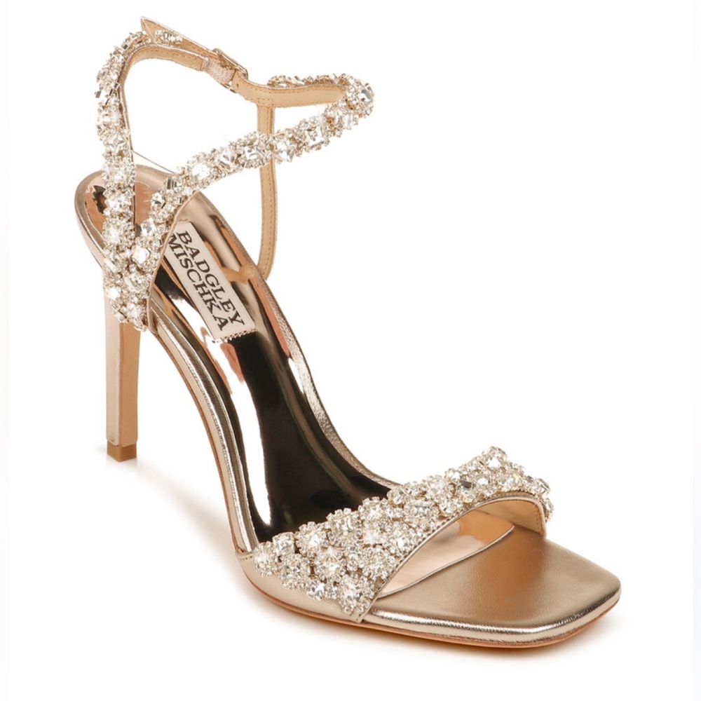 BADGLEY MISCHKA
Galia Crystal Ankle
Strap Evening Shoe size 9 new
CHAMPAGNE - Picture 3 of 17